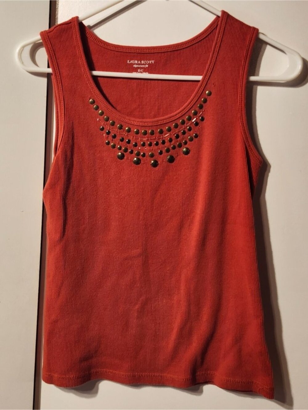 LAURA SCOTT Coral-Orange Ribbed Tank with Gold-Tone Stud Detail